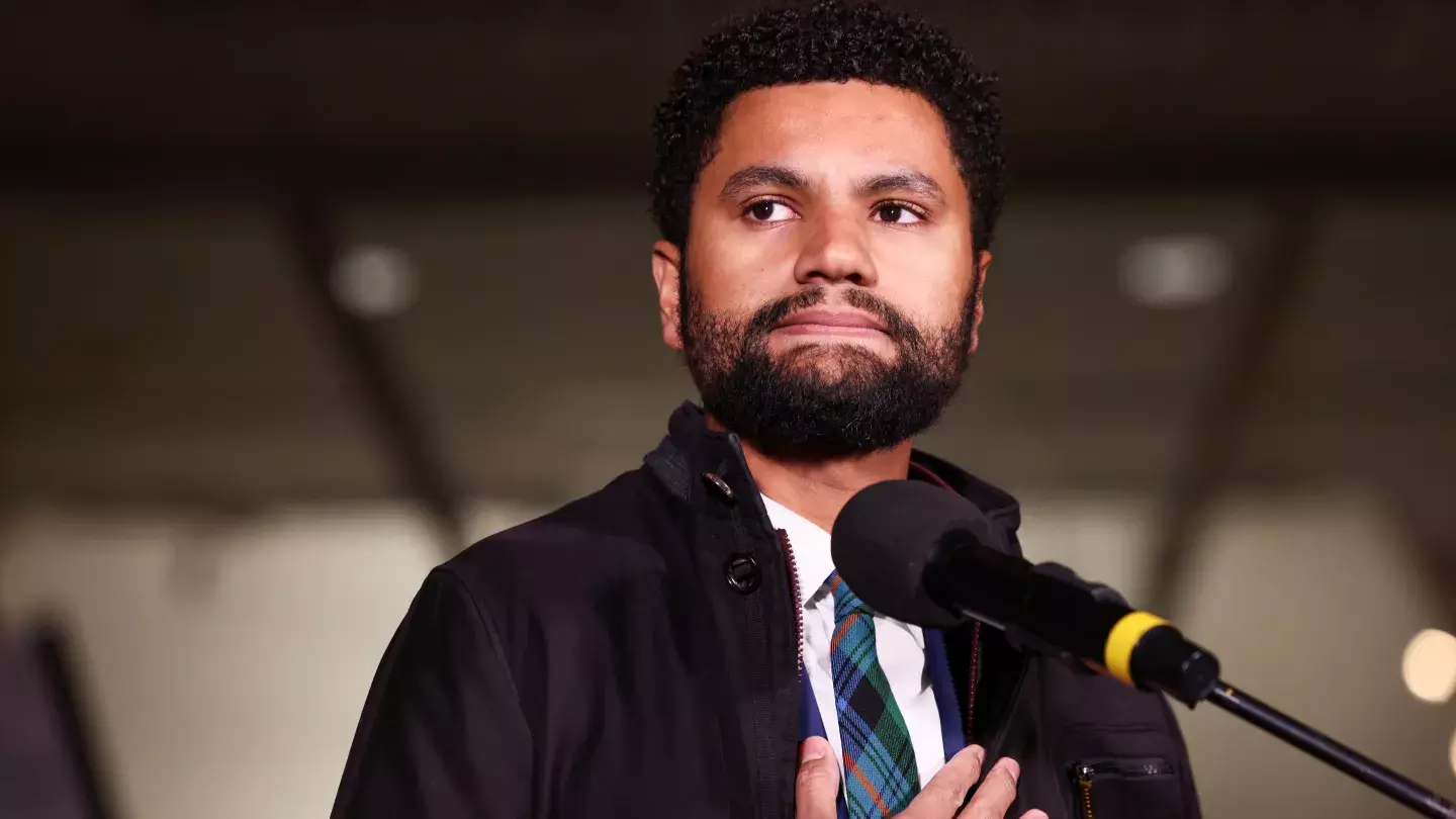 യുഎസ് കോണ്‍ഗ്രസ് അംഗത്തിനെതിരേ വംശീയ ആക്രമണം; മുഖത്തടിച്ചു, ട്രംപ് നിങ്ങളെ നാടുകടത്തുമെന്നും ആക്രോശിച്ചു