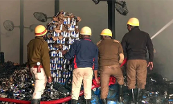 ആനന്ദപൂരിലെ ഗോഡൗണിലുണ്ടായ തീപിടിത്തത്തില്‍ മരിച്ചവരുടെ എണ്ണം എട്ടായി