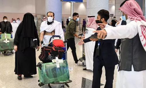 സൗദിയില് സ്വദേശിവല്ക്കരണം ശക്തമാക്കുന്നു; നാലു പ്രധാന തസ്തികകളില് വിദേശികള്ക്ക് നിയന്ത്രണം സൗദിയില് സ്വദേശിവല്ക്കരണം ശക്തമാക്കുന്നു; നാലു പ്രധാന തസ്തികകളില് വിദേശികള്ക്ക് നിയന്ത്രണം