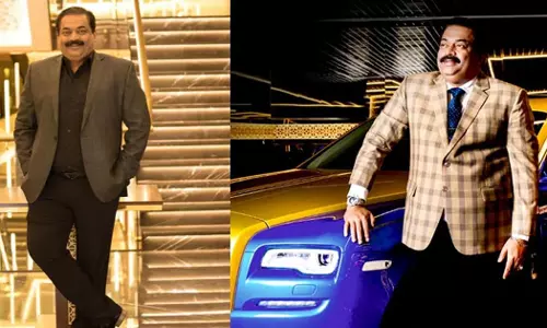 കോണ്‍ഫിഡന്റ് ഗ്രൂപ്പ് ഉടമ സി ജെ റോയ് സ്വയം വെടിവെച്ച് മരിച്ചു