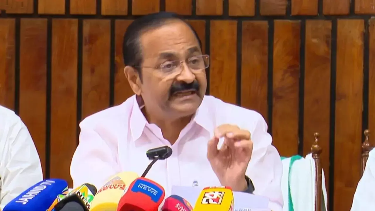 അതിവേഗ റെയില് പദ്ധതിക്ക് കോണ്ഗ്രസ് എതിരല്ലെന്ന് പ്രതിപക്ഷ നേതാവ് വി ഡി സതീശന് അതിവേഗ റെയില് പദ്ധതിക്ക് കോണ്ഗ്രസ് എതിരല്ലെന്ന് പ്രതിപക്ഷ നേതാവ് വി ഡി സതീശന്