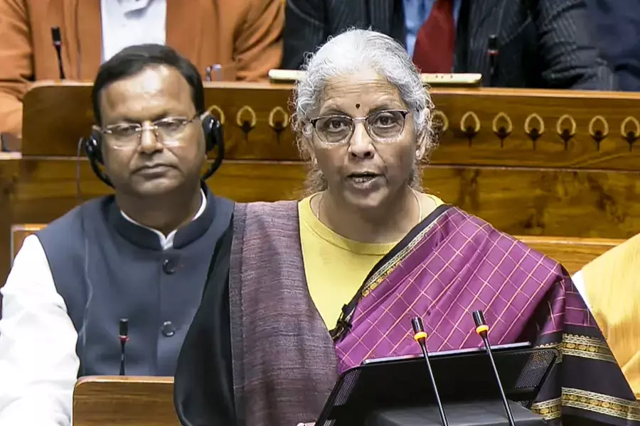 മൈക്രോവേവ് ഉപകരണങ്ങളുടെ വില കുറയും; എയര്‍ക്രാഫ്റ്റ് ഭാഗങ്ങളുടെ നികുതി ഒഴിവാക്കി