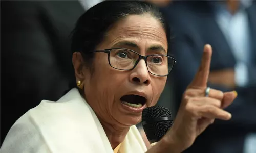 എസ്.ഐ.ആര്‍ നടപടിക്രമങ്ങള്‍ക്കിടെ 140 പേര്‍ മരിച്ചു;   സുപ്രീം കോടതിയുടെ അടിയന്തര ഇടപെടല്‍ തേടി മമത