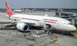 ഇന്ധന നിയന്ത്രണം തകരാറിലായി; ലണ്ടന്-ബെംഗളൂരു എയര്ഇന്ത്യാ വിമാനം നിലത്തിറക്കി ഇന്ധന നിയന്ത്രണം തകരാറിലായി; ലണ്ടന്-ബെംഗളൂരു എയര്ഇന്ത്യാ വിമാനം നിലത്തിറക്കി