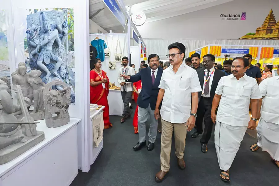 വിനോദസഞ്ചാര രംഗത്ത് കുതിപ്പ്; 22,795 കോടിയുടെ നിക്ഷേപത്തിന് 127 ധാരണാപത്രങ്ങളില്‍ തമിഴ്‌നാട് സര്‍ക്കാര്‍ ഒപ്പുവച്ചു