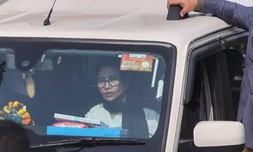 എസ്‌ഐആര്‍ കേസ്;  ഇലക്ഷന്‍ കമ്മീഷന് നോട്ടിസ് അയച്ച് സുപ്രിംകോടതി