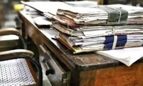 കേരളത്തിലെ സര്‍ക്കാര്‍ ഓഫിസുകളുടെ പ്രവൃത്തി ദിനങ്ങളുടെ കാര്യത്തില്‍ നിര്‍ണായക യോഗം വെള്ളിയാഴ്ച