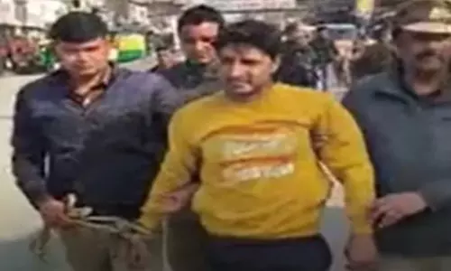 ലൗ ജിഹാദ് ആരോപണം;  മുസ് ലിം യുവാവിനെ റോഡിലൂടെ കയറില്‍ കെട്ടിവലിച്ച് യുപി പോലിസ്