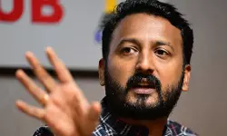 പോറ്റിക്കൊപ്പം ഫോട്ടോ എടുത്തതിനാണ് ചോദ്യം ചെയ്യലെങ്കില്‍ ആദ്യം നോട്ടീസ് അയക്കേണ്ടത് ക്ലിഫ് ഹൗസിലേക്ക്; രാഹുല്‍ മാങ്കൂട്ടത്തില്‍