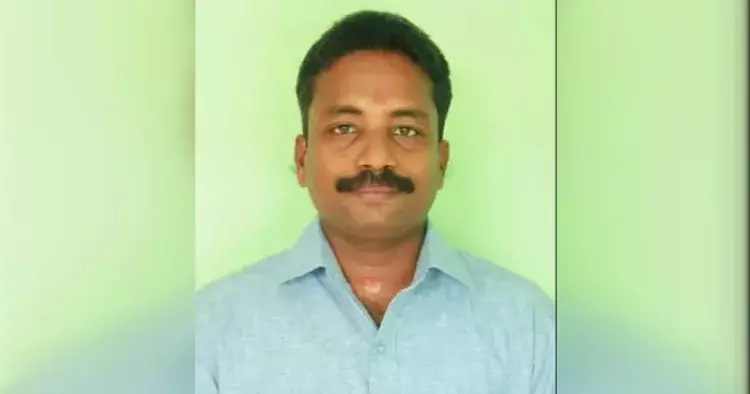 ജോലി സമ്മര്ദ്ദം താങ്ങാനായില്ല; കൊച്ചിയില് ബി എല് ഒ ജീവനൊടുക്കി ജോലി സമ്മര്ദ്ദം താങ്ങാനായില്ല; കൊച്ചിയില് ബി എല് ഒ ജീവനൊടുക്കി