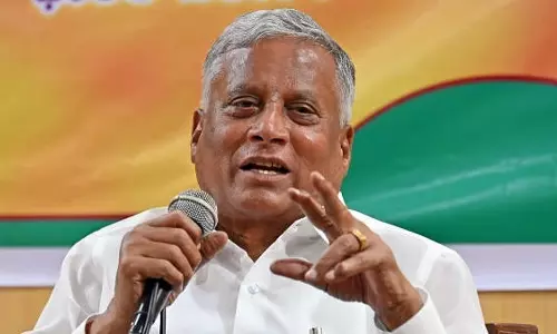 രണ്ടാം തവണ അധികാരത്തില് വന്നതിനുശേഷം മുഖ്യമന്ത്രി സിദ്ധരാമയ്യ നുണ മാത്രമേ പറയൂവെന്ന് കേന്ദ്ര റെയില്വേ സഹമന്ത്രി വി സോമണ്ണ രണ്ടാം തവണ അധികാരത്തില് വന്നതിനുശേഷം മുഖ്യമന്ത്രി സിദ്ധരാമയ്യ നുണ മാത്രമേ പറയൂവെന്ന് കേന്ദ്ര റെയില്വേ സഹമന്ത്രി വി സോമണ്ണ