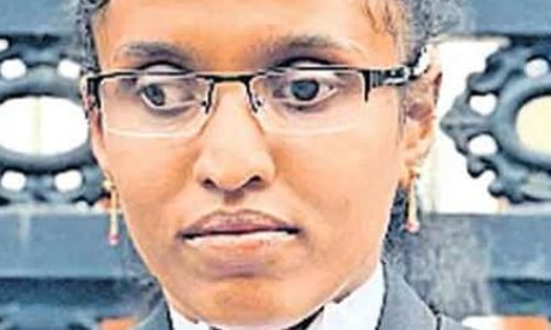 കേരളത്തിലെ ആദ്യ കാഴ്ച വെല്ലുവിളി നേരിടുന്ന ജഡ്ജിയായി താന്യ നാഥന് ചുമതലയേല്ക്കും കേരളത്തിലെ ആദ്യ കാഴ്ച വെല്ലുവിളി നേരിടുന്ന ജഡ്ജിയായി താന്യ നാഥന് ചുമതലയേല്ക്കും