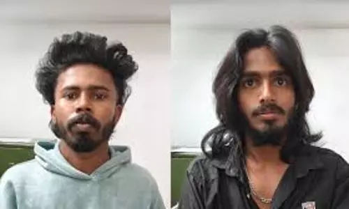 കുട്ടികളുടെ കയ്യിലുണ്ടായിരുന്ന 13,500 രൂപ തട്ടിപ്പറിച്ചു, മദ്യം കുടിക്കാന്‍ നിര്‍ബന്ധിച്ചു, മാനന്തവാടിയില്‍ രണ്ട് യുവാക്കള്‍ പിടിയില്‍