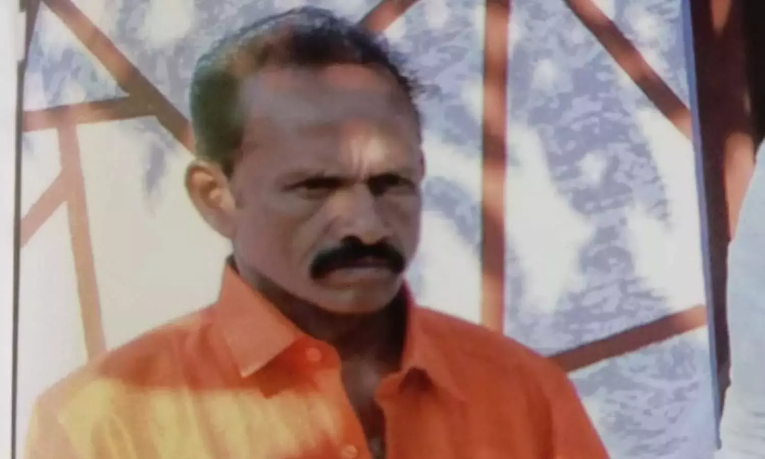 കാട്ടുപന്നിയുടെ ആക്രമണത്തില് കൊല്ലപ്പെട്ട തോട്ടം തൊഴിലാളിയുടെ കുടുംബത്തിന് സര്ക്കാര് 10 ലക്ഷം രൂപ നല്കും കാട്ടുപന്നിയുടെ ആക്രമണത്തില് കൊല്ലപ്പെട്ട തോട്ടം തൊഴിലാളിയുടെ കുടുംബത്തിന് സര്ക്കാര് 10 ലക്ഷം രൂപ നല്കും