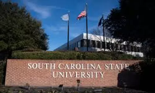 സൗത്ത് കരോലിന സ്റ്റേറ്റ് യൂണിവേഴ്സിറ്റിയില് വെടിവയ്പ്പ്: രണ്ടു പേര് മരിച്ചു, ഒരാള്ക്ക് പരിക്ക് സൗത്ത് കരോലിന സ്റ്റേറ്റ് യൂണിവേഴ്സിറ്റിയില് വെടിവയ്പ്പ്: രണ്ടു പേര് മരിച്ചു, ഒരാള്ക്ക് പരിക്ക്