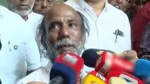 കാസര്കോടുകാരന് മുഹമ്മദ് ഇന്ത്യന് പൗരനല്ലെന്നു വ്യാജപരാതി; ബിജെപി നേതാവിനെതിരേ നിയമനടപടി, ഉത്തരവിട്ട് കലക്ടര് കാസര്കോടുകാരന് മുഹമ്മദ് ഇന്ത്യന് പൗരനല്ലെന്നു വ്യാജപരാതി; ബിജെപി നേതാവിനെതിരേ നിയമനടപടി, ഉത്തരവിട്ട് കലക്ടര്