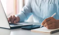 റംസാനില് അജ്മാന് സര്ക്കാര് ജീവനക്കാര്ക്ക് വെള്ളിയാഴ്ച വര്ക്ക്ഫ്രം ഹോം; കുടുംബവര്ഷത്തിന്റെ ഭാഗമായി പുതിയ പദ്ധതി റംസാനില് അജ്മാന് സര്ക്കാര് ജീവനക്കാര്ക്ക് വെള്ളിയാഴ്ച വര്ക്ക്ഫ്രം ഹോം; കുടുംബവര്ഷത്തിന്റെ ഭാഗമായി പുതിയ പദ്ധതി