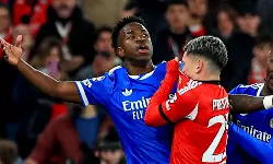 ചാംപ്യന്‍സ് ലീഗില്‍ വിനീഷ്യസിന് നേരെ വംശീയ അധിക്ഷേപം, കളി 10 മിനിറ്റോളം നിര്‍ത്തിവച്ചു