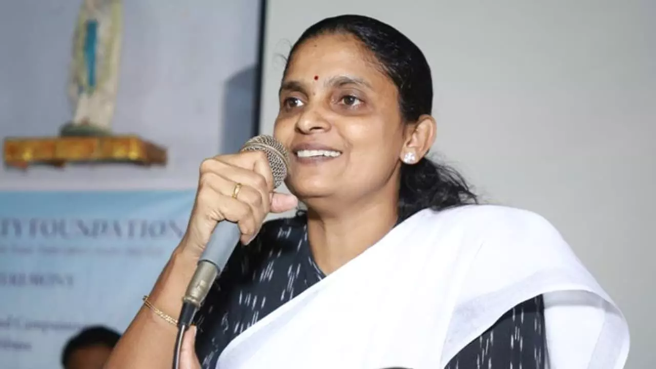 എറണാകുളം പ്രിന്സിപ്പല് സെഷന്സ് കോടതി ജഡ്ജി ഹണി എം വര്ഗീസിന് സ്ഥലംമാറ്റം എറണാകുളം പ്രിന്സിപ്പല് സെഷന്സ് കോടതി ജഡ്ജി ഹണി എം വര്ഗീസിന് സ്ഥലംമാറ്റം