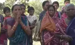 ബൊളാങ്കിറില് ദളിത് കോളനിയില് വെള്ളവും വൈദ്യുതിയും വിച്ഛേദിച്ചു ബൊളാങ്കിറില് ദളിത് കോളനിയില് വെള്ളവും വൈദ്യുതിയും വിച്ഛേദിച്ചു