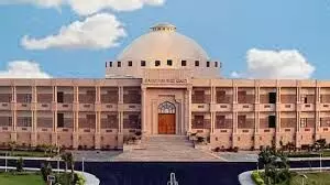 ഭര്ത്താവിന്റെ ശമ്പള വിവരം വ്യക്തിപരം, അതറിയാന് ഭാര്യക്ക് അര്ഹതയില്ല: രാജസ്ഥാന് ഹൈക്കോടതി ഭര്ത്താവിന്റെ ശമ്പള വിവരം വ്യക്തിപരം, അതറിയാന് ഭാര്യക്ക് അര്ഹതയില്ല: രാജസ്ഥാന് ഹൈക്കോടതി