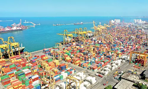 യുഎഇയില്‍ എണ്ണയിതര മേഖലകളുടെ മുന്നേറ്റം; ജിഡിപി 1.4 ലക്ഷം കോടി ദിര്‍ഹമായി