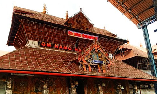 ഗുരുവായൂര്‍ ക്ഷേത്ര ഭണ്ഡാരത്തില്‍ ഇക്കുറിയും നിരോധിച്ച നോട്ടുകള്‍; 71500 രൂപ മൂല്യമുള്ള 66 നോട്ടുകള്‍ കണ്ടെത്തി