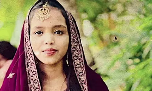 മോഷണക്കുറ്റം ആരോപിച്ച് അയല്വാസികളില് നിന്നും പോലിസില് നിന്നും അപമാനമേറ്റു; യുവതി ജീവനൊടുക്കി മോഷണക്കുറ്റം ആരോപിച്ച് അയല്വാസികളില് നിന്നും പോലിസില് നിന്നും അപമാനമേറ്റു; യുവതി ജീവനൊടുക്കി