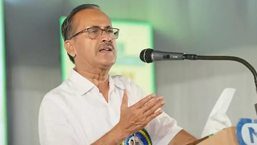 മുസ് ലിം ലീഗ് നിര്മ്മിക്കുന്ന വീട് ഫെബ്രുവരി 28 ന് തന്നെ കൊടുക്കും, തിയ്യതിയില് മാറ്റമില്ല: പി എം എ സലാം മുസ് ലിം ലീഗ് നിര്മ്മിക്കുന്ന വീട് ഫെബ്രുവരി 28 ന് തന്നെ കൊടുക്കും, തിയ്യതിയില് മാറ്റമില്ല: പി എം എ സലാം