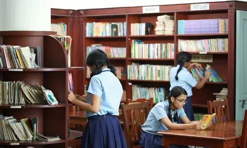 വിദ്യാര്‍ഥികളുടെ പുസ്തകവായന പ്രോല്‍സാഹിപ്പിക്കാന്‍ ഗ്രേസ് മാര്‍ക്ക് സംവിധാനം; അടുത്ത അധ്യയനവര്‍ഷം മുതല്‍ പദ്ധതി