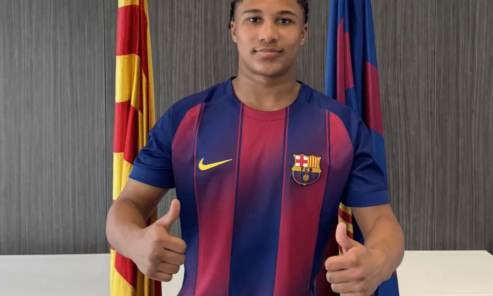 നോര്വിച്ച് സിറ്റിയുടെ 16കാരനെ സ്വന്തമാക്കി ബാഴ്സലോണ നോര്വിച്ച് സിറ്റിയുടെ 16കാരനെ സ്വന്തമാക്കി ബാഴ്സലോണ