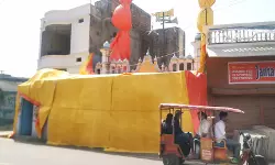 ഉത്തര്‍പ്രദേശിലെ ഷാജഹാന്‍പൂരില്‍ പള്ളികള്‍ പ്ലാസ്റ്റിക് ടാര്‍പോളിന്‍ ഷീറ്റുകള്‍ കൊണ്ട് മൂടി ഹിന്ദുത്വര്‍