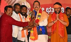 മഹാത്മാഗാന്ധി പാകിസ്താന്റെ രാഷ്ട്രപിതാവാണെന്ന വിവാദ പരാമര്‍ശവുമായി ബിജെപി മുന്‍ നേതാവ് യത്നാല്‍