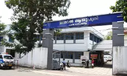 പത്തനംതിട്ട ജനറല്‍ ആശുപത്രിയില്‍ രോഗിയുടെ തലയില്‍ ചക്ക വീണു