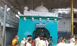 800 വര്‍ഷം പഴക്കുമുള്ള ദര്‍ഗ പൊളിച്ചു നീക്കിയ സംഭവം; തെലങ്കാന കോണ്‍ഗ്രസ് സര്‍ക്കാരിനെതിരെ പ്രതിഷേധം ശക്തമാകുന്നു