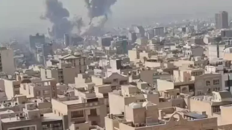 ടെഹ്റാനില്‍ വന്‍ സ്‌ഫോടനങ്ങള്‍; ഇറാനെതിരേ മിസൈല്‍ ആക്രമണം നടത്തി ഇസ്രായേല്‍