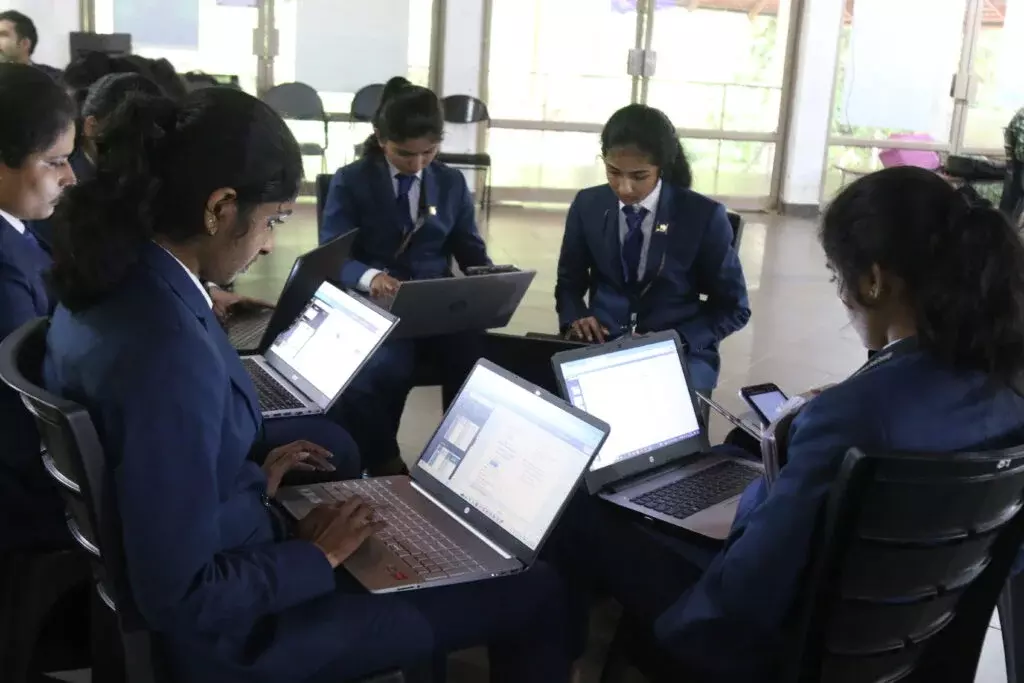 เดธเดพเดเตเดเตเดคเดฟเด เดเตเดดเตโเดธเตเดเดณเตโเดเตเดเต เดเตเดฐเดณเดคเตเดคเดฟเดฒเตโ เดเตเดคเดฟเดเตเดเตเดเดพเดเตเดเด; เดชเตเดฐเดตเตเดถเดจเด 72 เดถเดคเดฎเดพเดจเดฎเดพเดฏเดฟ เดเดฏเดฐเตโเดจเตเดจเต เดธเดพเดเตเดเตเดคเดฟเด เดเตเดดเตโเดธเตเดเดณเตโเดเตเดเต เดเตเดฐเดณเดคเตเดคเดฟเดฒเตโ เดเตเดคเดฟเดเตเดเตเดเดพเดเตเดเด; เดชเตเดฐเดตเตเดถเดจเด 72 เดถเดคเดฎเดพเดจเดฎเดพเดฏเดฟ เดเดฏเดฐเตโเดจเตเดจเต