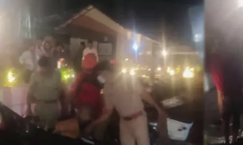 രണ്ട് വാഹനാപകടങ്ങളില്‍ ആറ് മരണം; അപകടങ്ങള്‍ കോഴിക്കോടും തിരുവനന്തപുരത്തും