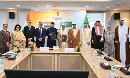 ജിസിസി–ഇന്ത്യ സ്വതന്ത്ര വ്യാപാര കരാര് ചര്ച്ചകള്ക്ക് തുടക്കം; തന്ത്രപരമായ പങ്കാളിത്തത്തിന് പുതിയ ഘട്ടമെന്ന് ജിസിസി സെക്രട്ടറി ജനറല് ജിസിസി–ഇന്ത്യ സ്വതന്ത്ര വ്യാപാര കരാര് ചര്ച്ചകള്ക്ക് തുടക്കം; തന്ത്രപരമായ പങ്കാളിത്തത്തിന് പുതിയ ഘട്ടമെന്ന് ജിസിസി സെക്രട്ടറി ജനറല്