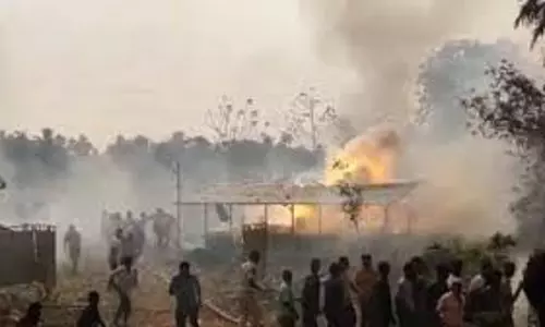 ആന്ധ്രാപ്രദേശില് പടക്കനിര്മാണ ശാലയില് വന് തീപിടിത്തം: 20 പേര് മരിച്ചു ആന്ധ്രാപ്രദേശില് പടക്കനിര്മാണ ശാലയില് വന് തീപിടിത്തം: 20 പേര് മരിച്ചു