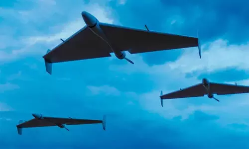 ദുബയില് ഡ്രോണുകളുടെ അവശിഷ്ടങ്ങള് വീണ് രണ്ടുപേര്ക്ക് പരിക്കേറ്റു ദുബയില് ഡ്രോണുകളുടെ അവശിഷ്ടങ്ങള് വീണ് രണ്ടുപേര്ക്ക് പരിക്കേറ്റു