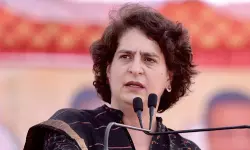 നെതന്യാഹുവിന്റെയും ട്രംപിന്റെയും മുന്നില് തലകുനിച്ച ശേഷം ഇന്ത്യക്കാരെ രക്ഷിക്കാന് മോദി ശ്രമിക്കുമെന്ന് പ്രതീക്ഷിക്കുന്നു: പ്രിയങ്ക ഗാന്ധി നെതന്യാഹുവിന്റെയും ട്രംപിന്റെയും മുന്നില് തലകുനിച്ച ശേഷം ഇന്ത്യക്കാരെ രക്ഷിക്കാന് മോദി ശ്രമിക്കുമെന്ന് പ്രതീക്ഷിക്കുന്നു: പ്രിയങ്ക ഗാന്ധി