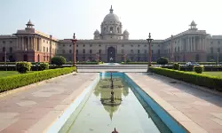 ഇറാനെതിരായ യുഎസ്-ഇസ്രായേല് ആക്രമണം: സംസ്ഥാനങ്ങള്ക്ക് ജാഗ്രതാനിര്ദേശവുമായി ആഭ്യന്തര മന്ത്രാലയം ഇറാനെതിരായ യുഎസ്-ഇസ്രായേല് ആക്രമണം: സംസ്ഥാനങ്ങള്ക്ക് ജാഗ്രതാനിര്ദേശവുമായി ആഭ്യന്തര മന്ത്രാലയം