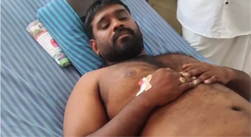 പൂരത്തിനിടെ സംഘര്ഷം; സിപിഎം ബ്രാഞ്ച് സെക്രട്ടറി ഉള്പ്പെടെ രണ്ടു പേര്ക്ക് കുത്തേറ്റു പൂരത്തിനിടെ സംഘര്ഷം; സിപിഎം ബ്രാഞ്ച് സെക്രട്ടറി ഉള്പ്പെടെ രണ്ടു പേര്ക്ക് കുത്തേറ്റു