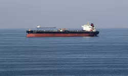 ഹോര്‍മുസ് കടലിടുക്ക് അടച്ചതോടെ എണ്ണവിപണി ആശങ്കയില്‍; റഷ്യന്‍ ഇറക്കുമതി വര്‍ധിപ്പിക്കാന്‍ ഇന്ത്യയുടെ അടിയന്തര നീക്കം