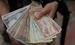 ദിർഹം 25 രൂപ കടന്നു; രൂപയുടെ റെക്കോർഡ് ഇടിവ് ദിർഹം 25 രൂപ കടന്നു; രൂപയുടെ റെക്കോർഡ് ഇടിവ്