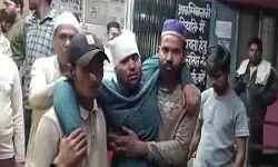 അലിഗഡില് നമസ്കാരം കഴിഞ്ഞ് മടങ്ങുകയായിരുന്ന യുവാക്കള്ക്ക് നേരെ ആക്രമണം അലിഗഡില് നമസ്കാരം കഴിഞ്ഞ് മടങ്ങുകയായിരുന്ന യുവാക്കള്ക്ക് നേരെ ആക്രമണം