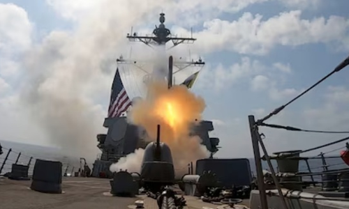 അമേരിക്കന്‍ എണ്ണക്കപ്പല്‍ ആക്രമിച്ച് ഇറാന്‍