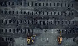 ഇറാനിലെ സ്‌കൂളിന് നേരെയുണ്ടായ ആക്രമണത്തില്‍ അമേരിക്കയ്ക്ക് പങ്കുണ്ടെന്ന് സംശയം