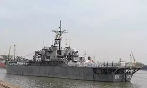 ഇറാന്‍ നാവികസേനയുടെ മൂന്നാം കപ്പലിന് കൊച്ചി തുറമുഖത്ത് അഭയം നല്‍കി ഇന്ത്യ; നങ്കൂരമിട്ടത് ഇറാനിയന്‍ പടക്കപ്പല്‍ ഐറിസ് ലവാന്‍